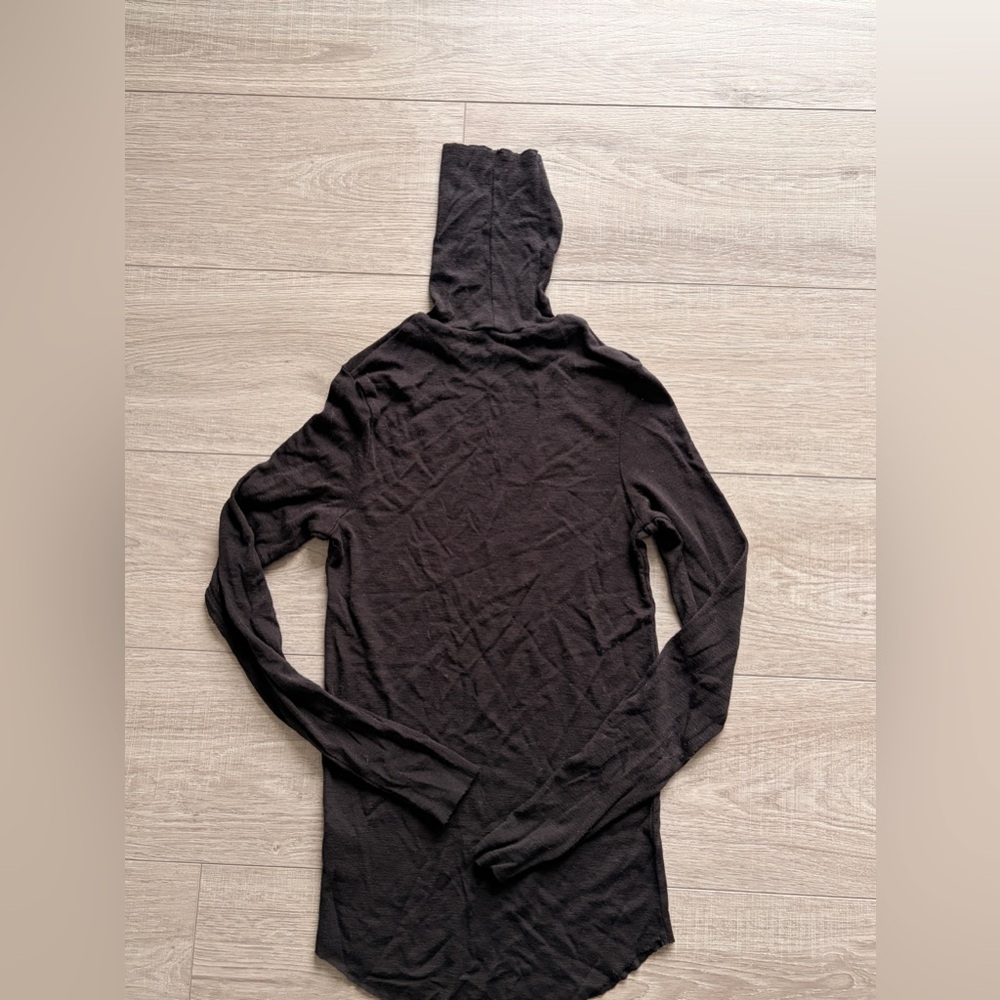 COS 100% Wool Turtleneck Sweater Women’s Black Minimalist Lightweight Knit